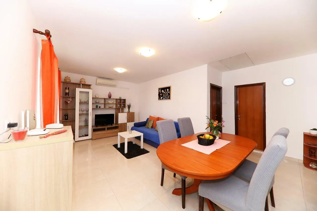 Apartments Anka Rtina